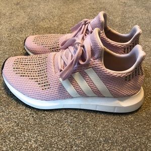 Adidas Women’s Pink Running Athletic Shoes sz 8.5